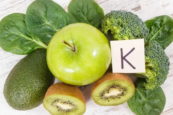راهکارها و ملاحظات درمانی تخصصی کمبود ویتامین K